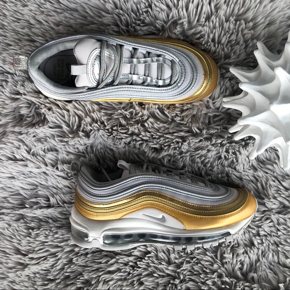 Nike Air Max 97 SE💫 - Picture 5 of 8